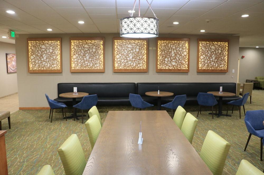 Wyndham Garden Fresno Yosemite Airport Hotel Exterior foto