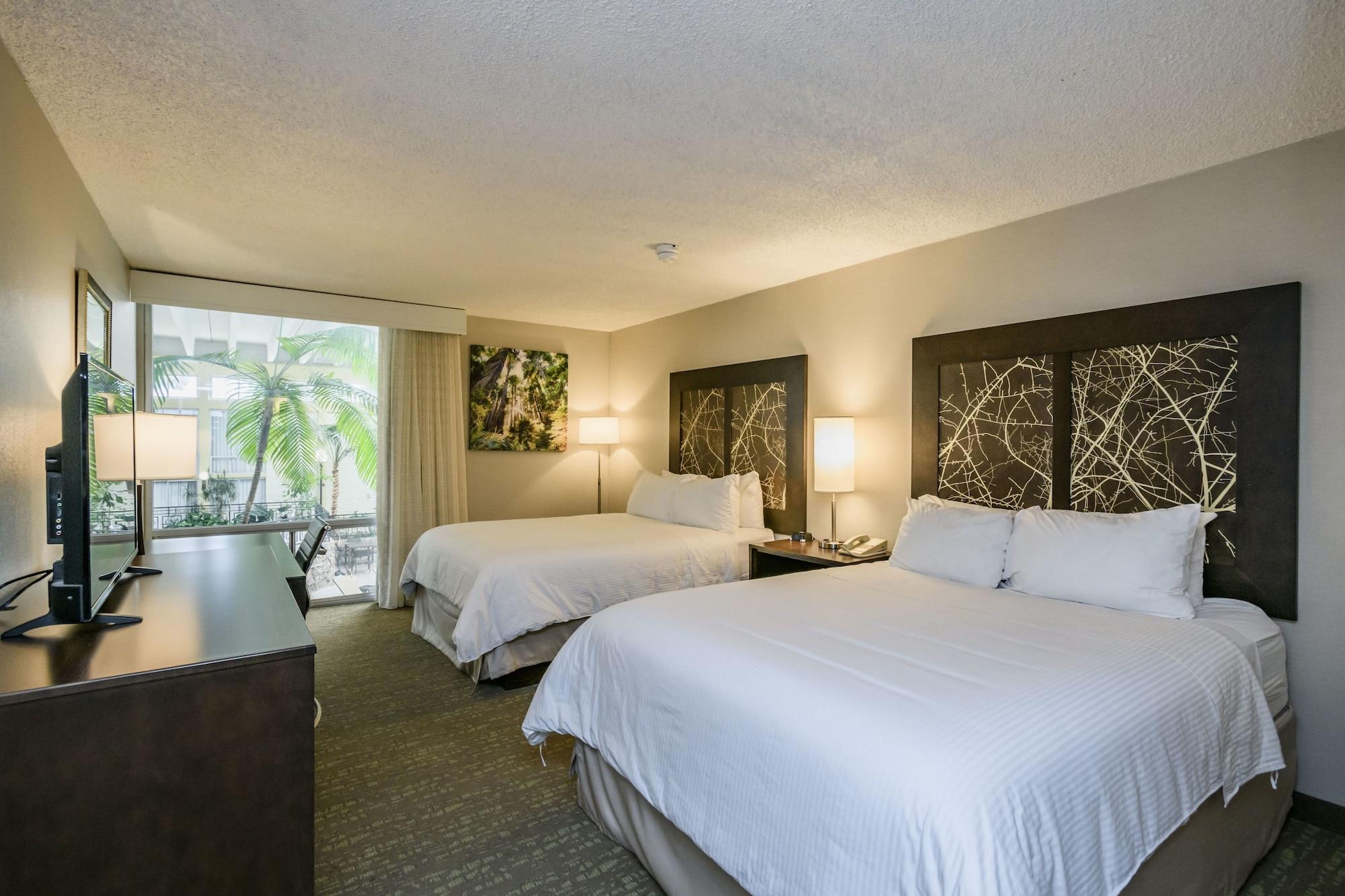 Wyndham Garden Fresno Yosemite Airport Hotel Exterior foto