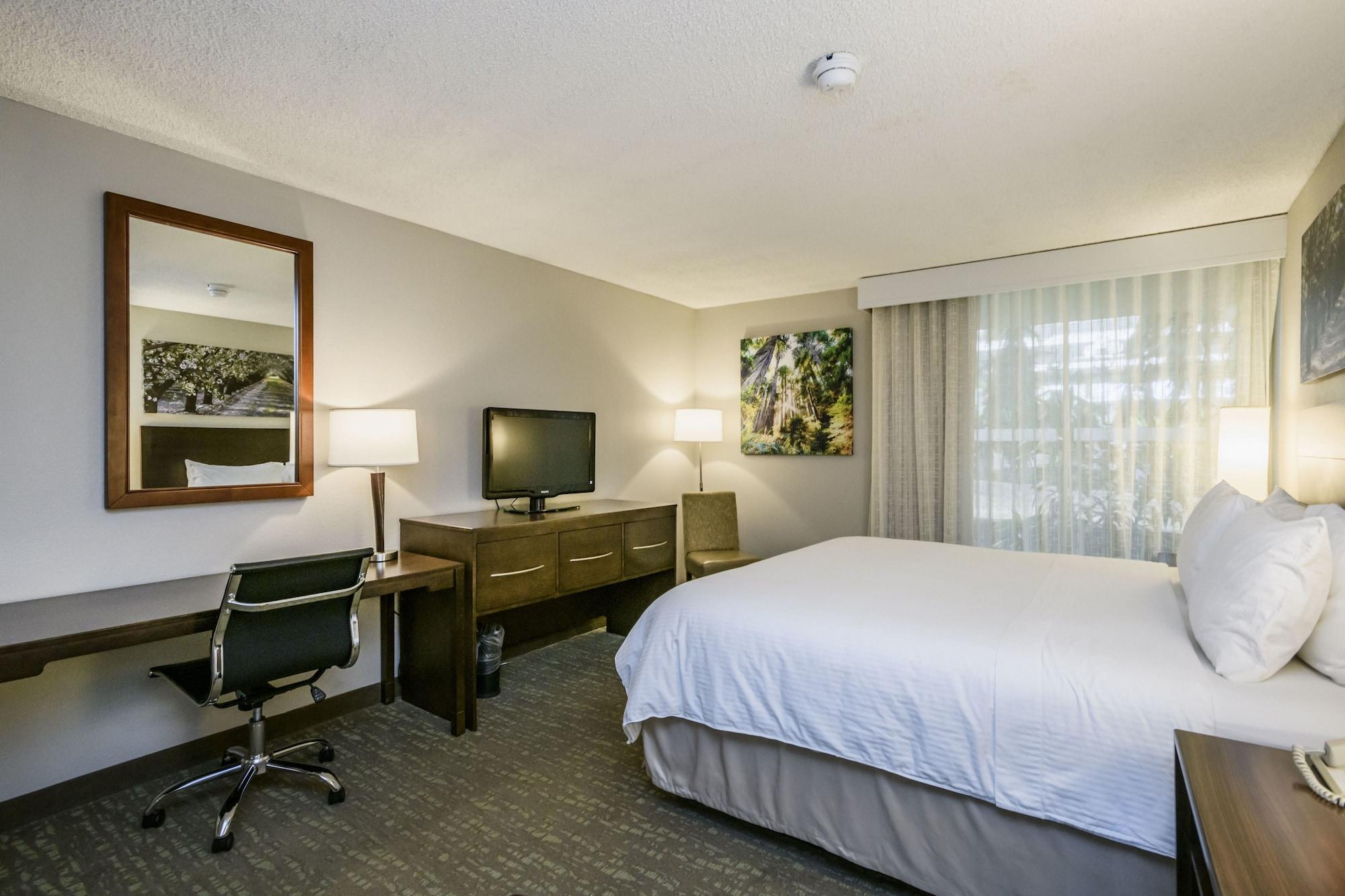Wyndham Garden Fresno Yosemite Airport Hotel Exterior foto