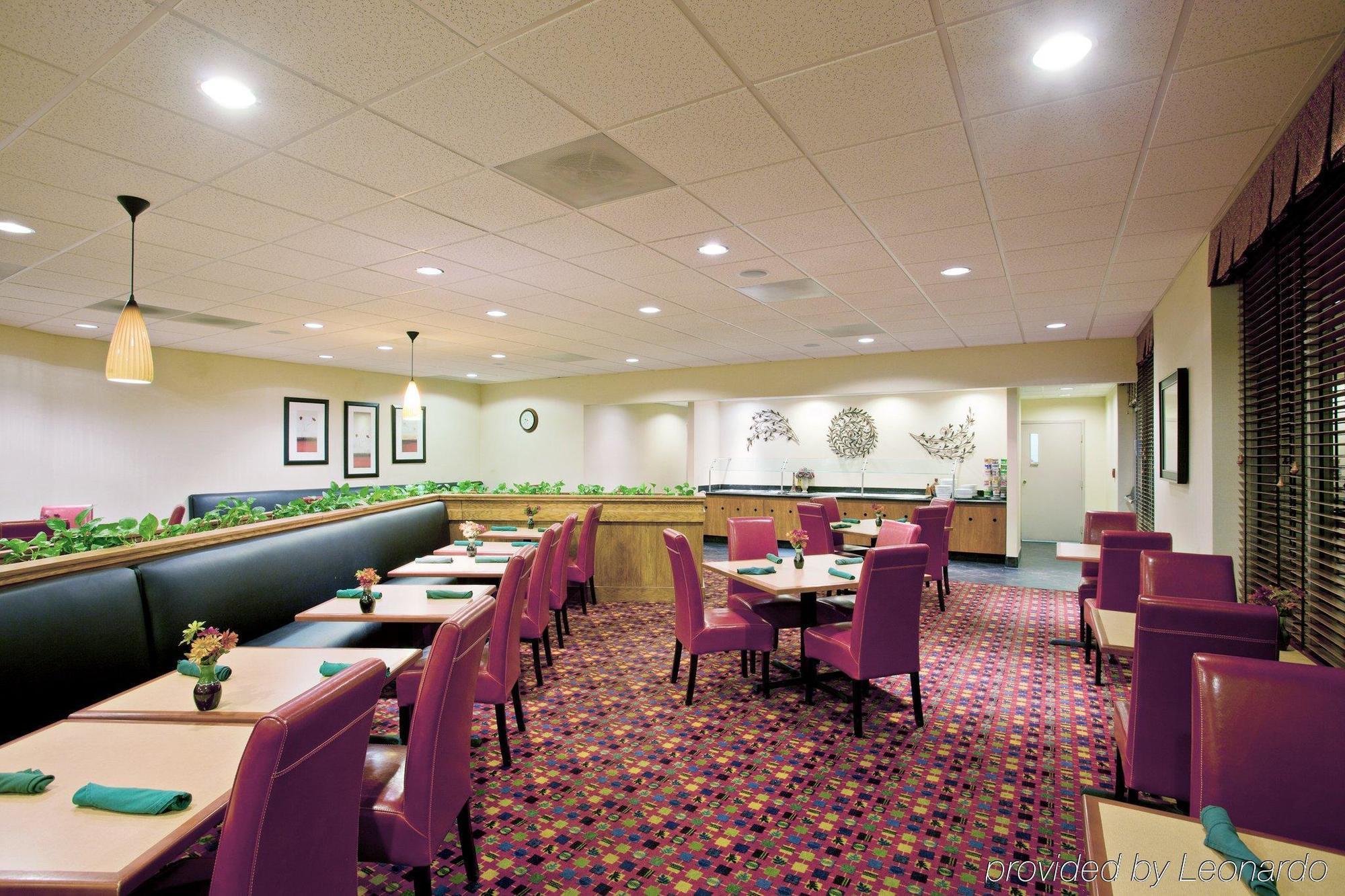 Wyndham Garden Fresno Yosemite Airport Hotel Restaurant foto