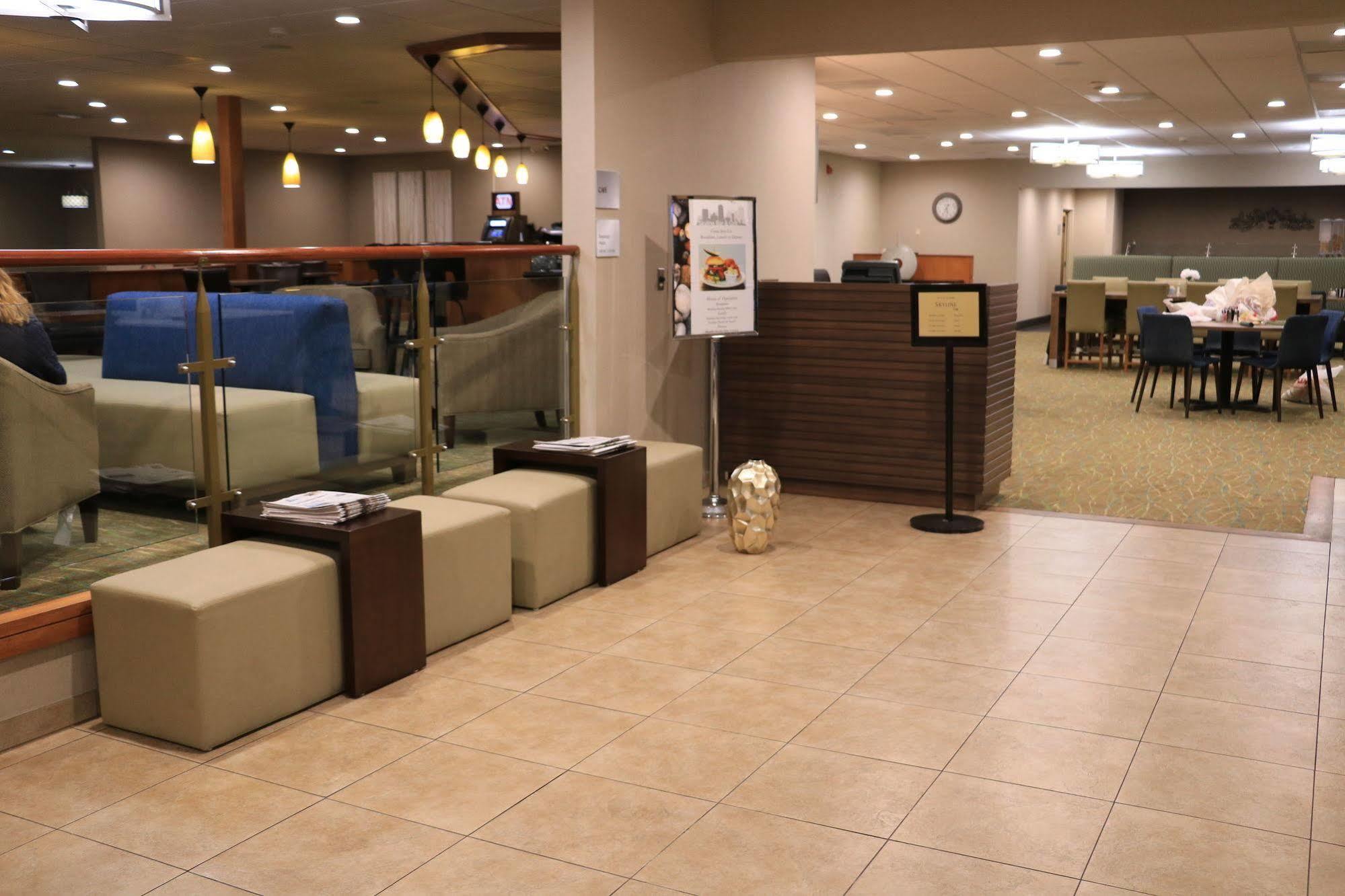 Wyndham Garden Fresno Yosemite Airport Hotel Exterior foto
