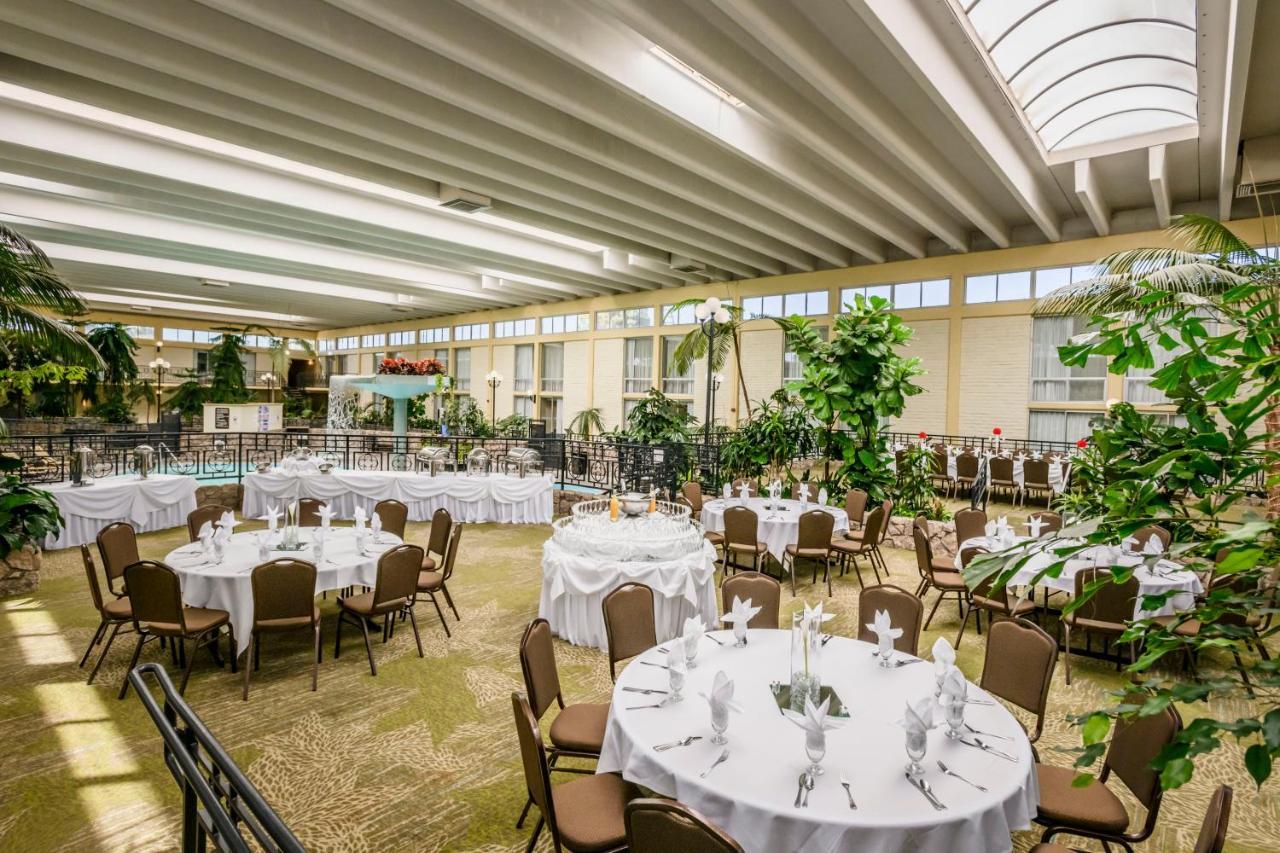Wyndham Garden Fresno Yosemite Airport Hotel Exterior foto